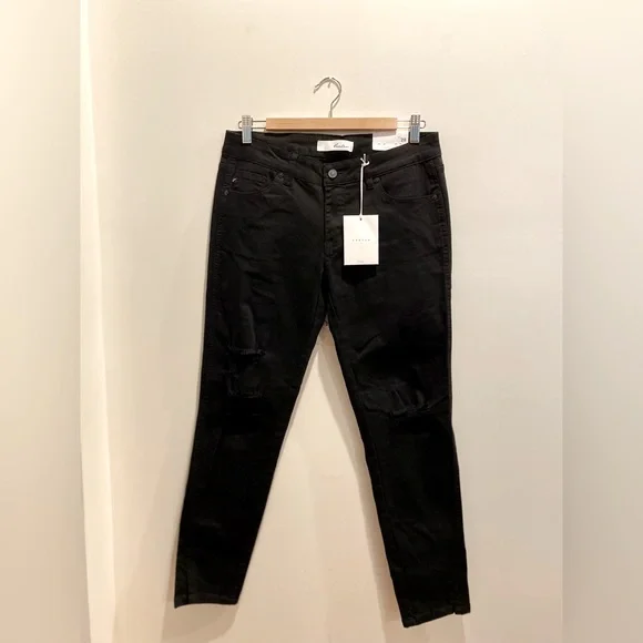 KanCan, Size 10, Black, Distressed Jean - NWT - Picture 3 of 11